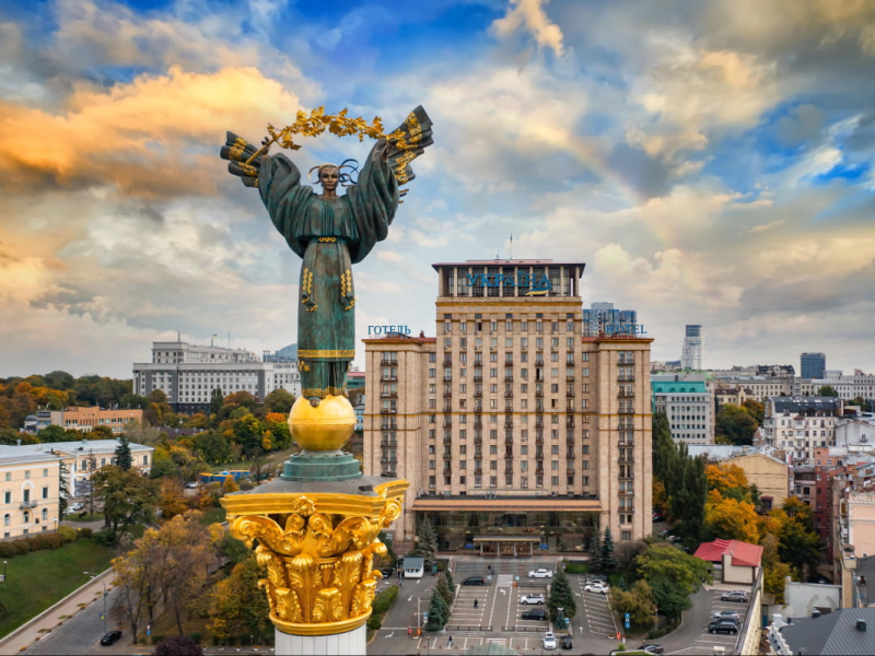 м.Хрещатик.Готель Україна