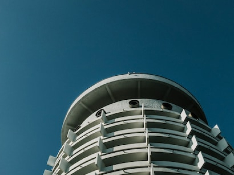 м. Ареснальна.ГотельСалют